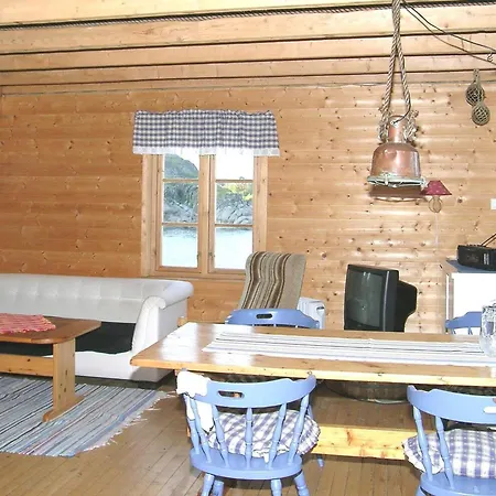 Two-bedroom Holiday In 1 Ferienhaus